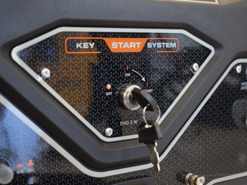 Avec démarrage électrique, facile et rapide