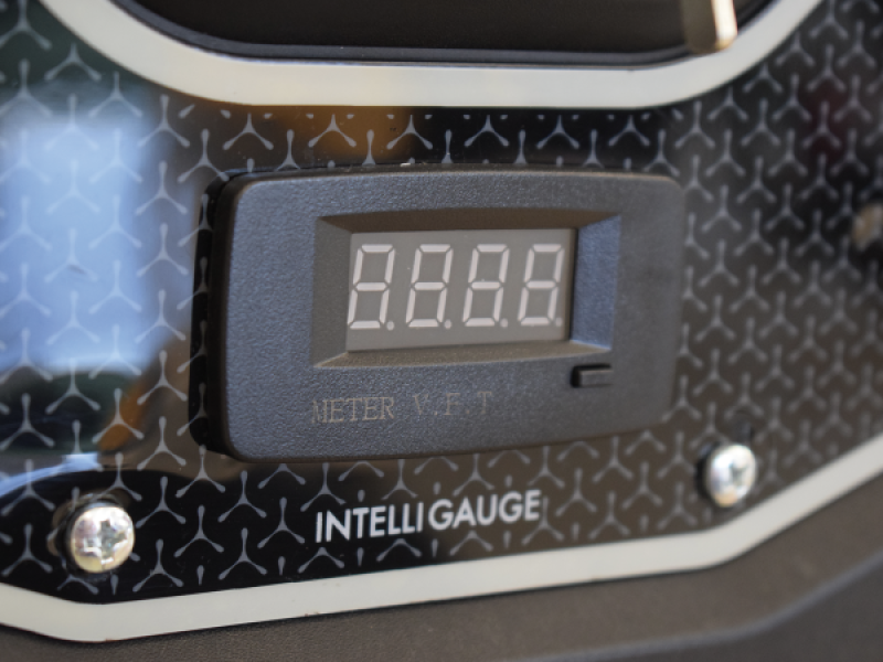 Display (voltage, compteur d'heures, Hz)